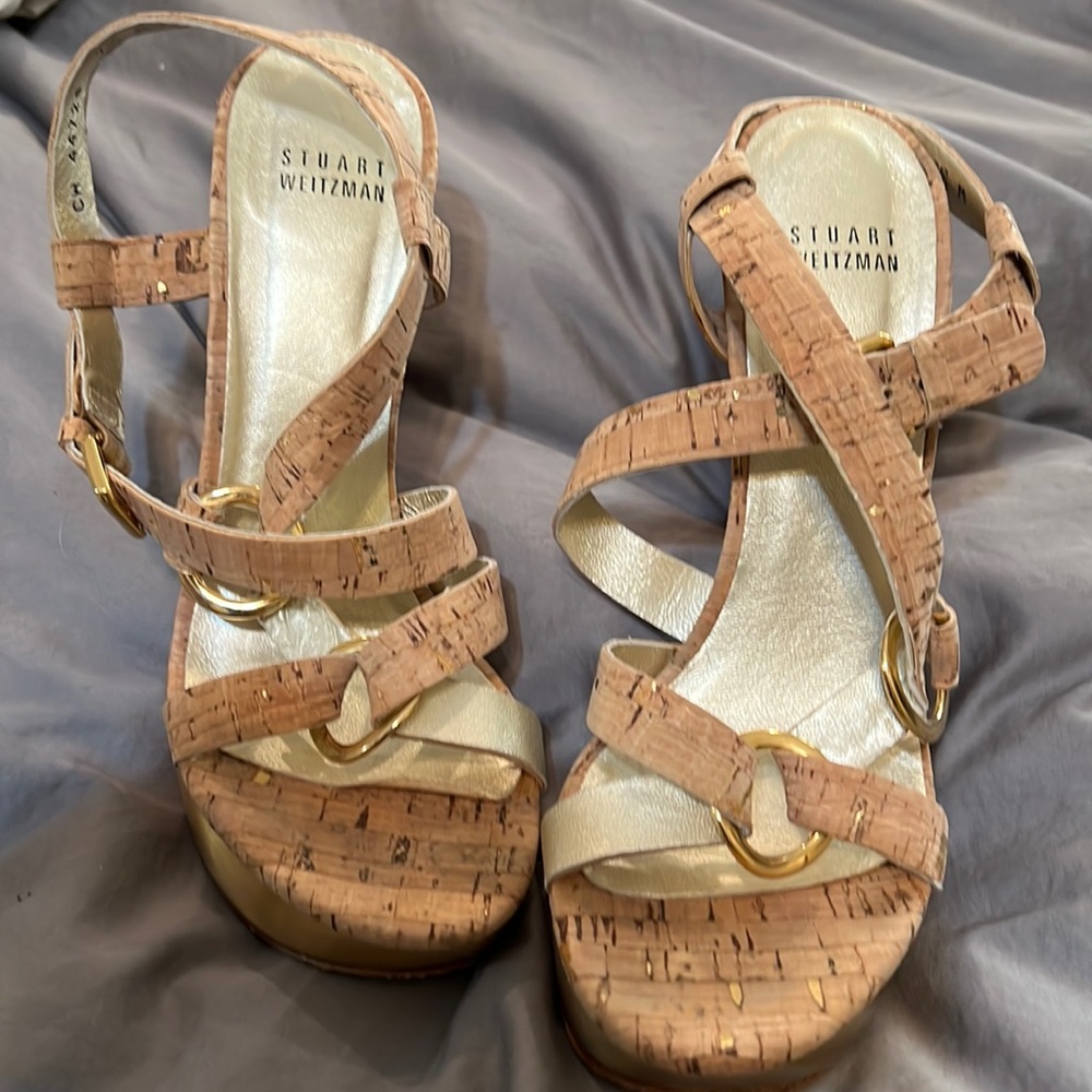 Stuart Weitzman platform heel sz 7